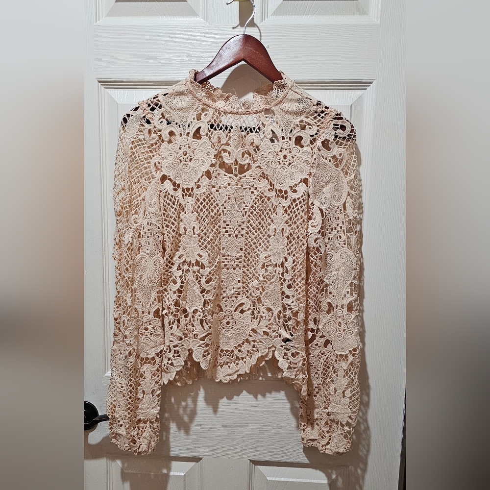 Vici lace top